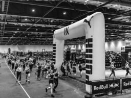 Amazon fecha parceria com a HYROX, prova de fitness que projeta 2 milhões de atletas