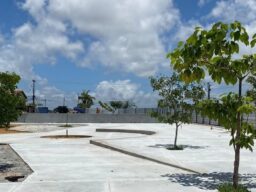 Antigo estacionamento no São Jorge é transformado em praça de convivência de 5,5 mil m²