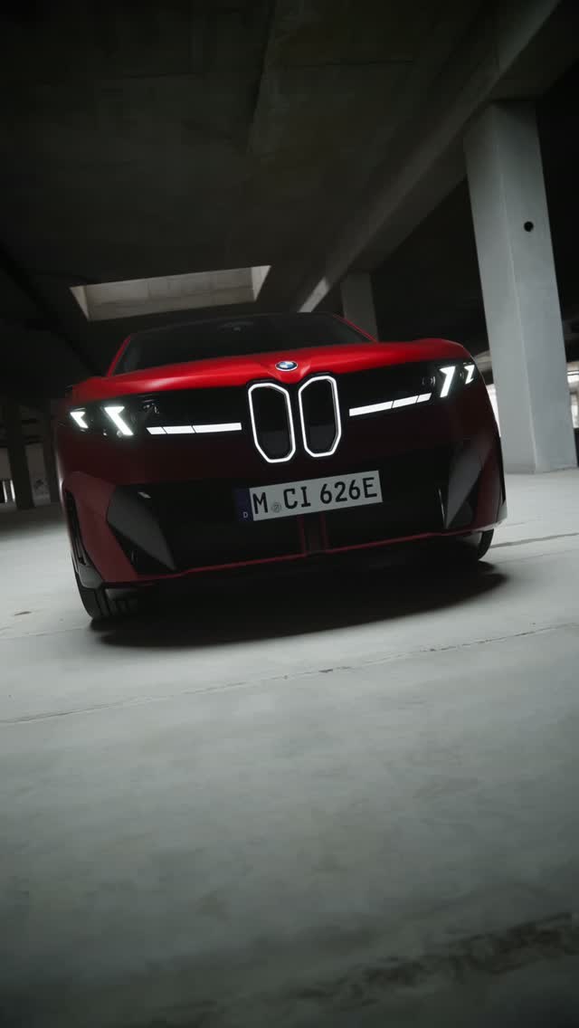 Visão frontal do BMW Concept 7 Protection, sedã executivo que alia alta tecnologia balística urbana e discrição