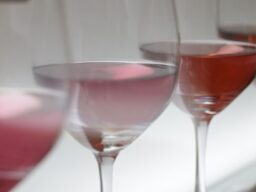 Brasil passa de 3 litros de vinho por pessoa, e Maceió já tem cena para acompanhar
