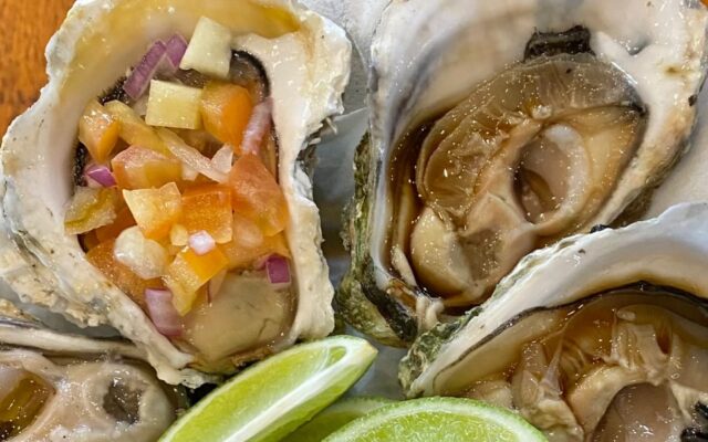 Dia de Mercado completa um ano em Jaraguá com menu autoral e rótulos sazonais