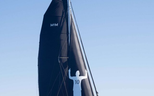 Messi encomenda catamarã Sunreef de 27 m para frota de charter nas Baleares