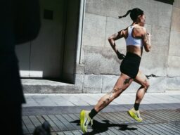 Nike Apex: tênis sem desnível devolve até 40% mais energia, diz a marca