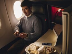 Nova classe executiva da Delta redesenha viagens de Alagoas aos Estados Unidos