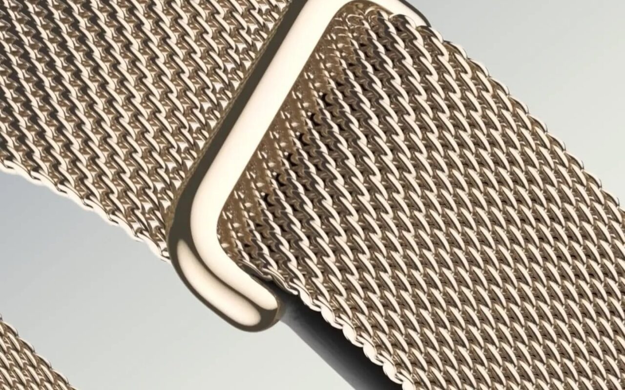 Detalhe da pulseira metálica do novo rastreador Fitbit Edge, focado em performance e recuperação física