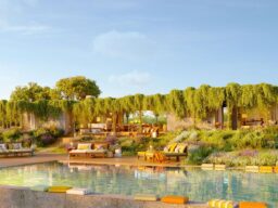 Philippe Starck projeta hotel com ateliê de arte e quadras de padel no Alentejo